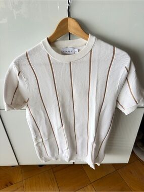 Topman Cream Ribbed Knit Tee with Tan Stripe Detail